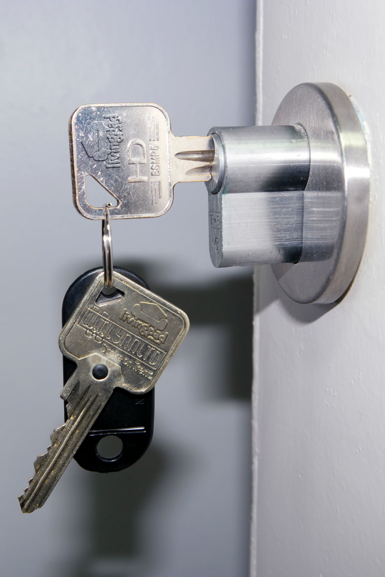 Livingpad Staffordshire University euro locks with thumb-turn for easy opening