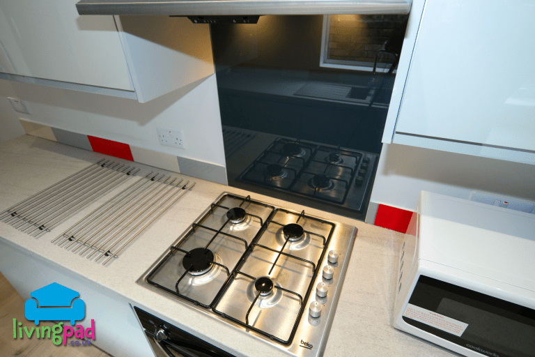 Gas hob & electric oven
