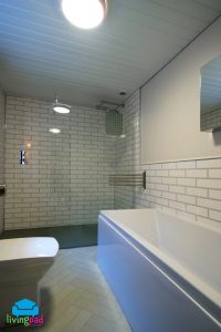 Large showers & en suites