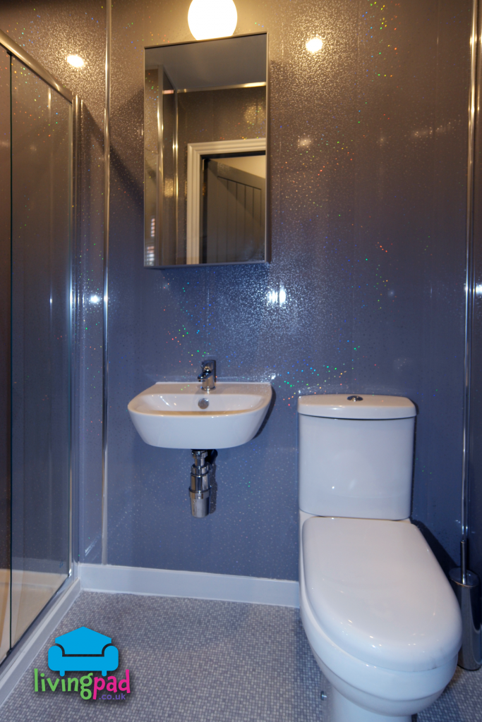 Bedroom 2 - en suite wc / basin