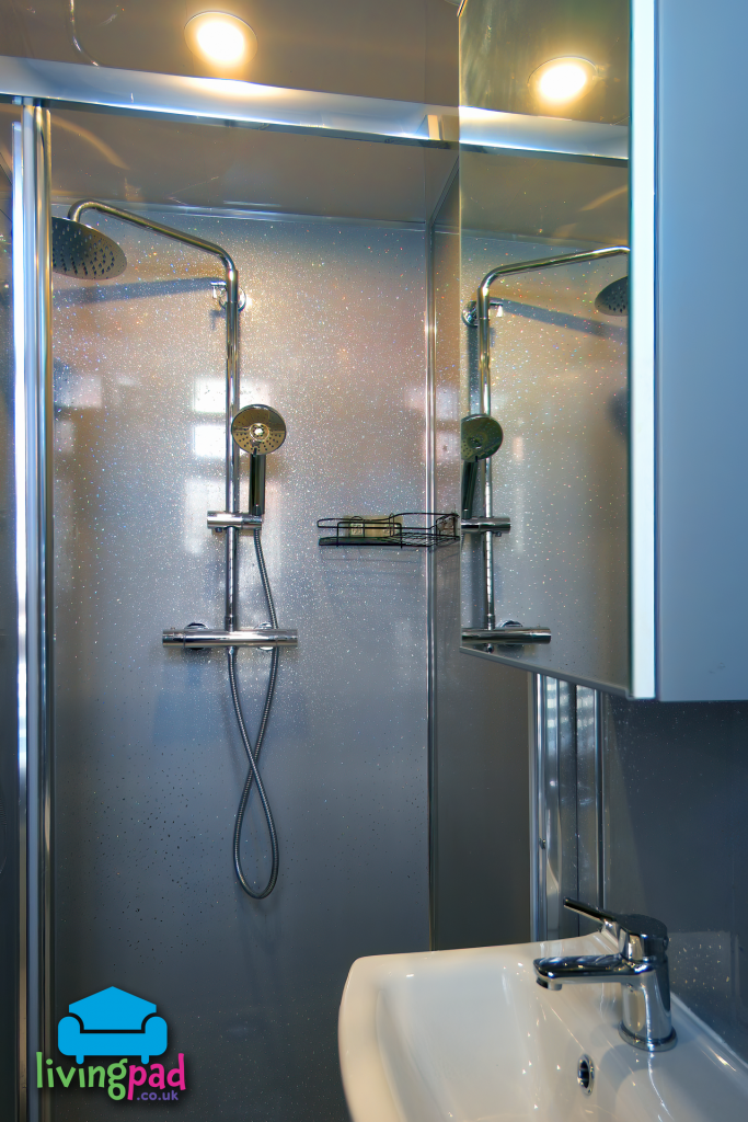 Bedroom 1 en suite with large shower